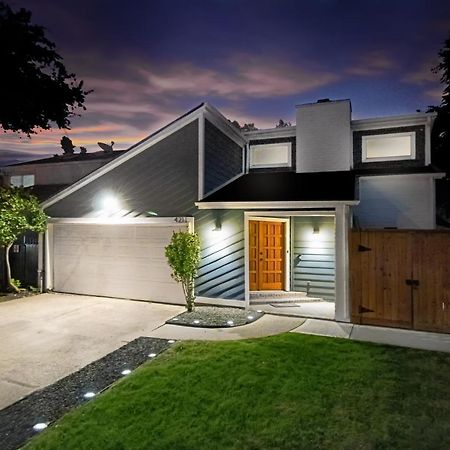 Open Airy Custom Designed Home - 2Kings - Sleeps 14 Houston Eksteriør bilde