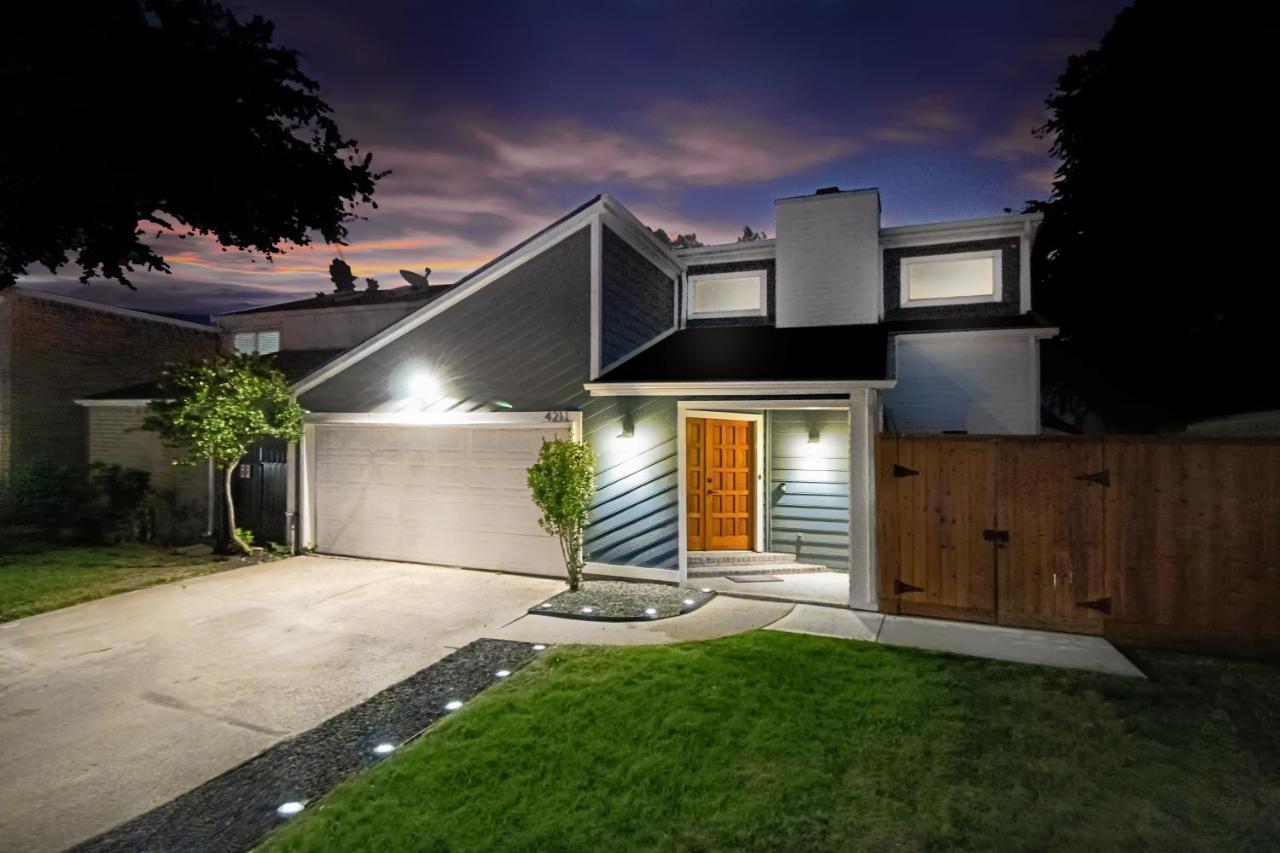 Open Airy Custom Designed Home - 2Kings - Sleeps 14 Houston Eksteriør bilde