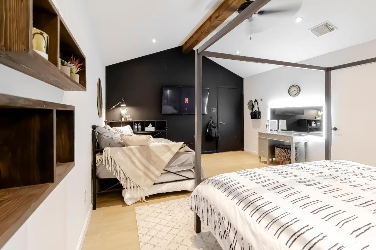 Open Airy Custom Designed Home - 2Kings - Sleeps 14 Houston Eksteriør bilde