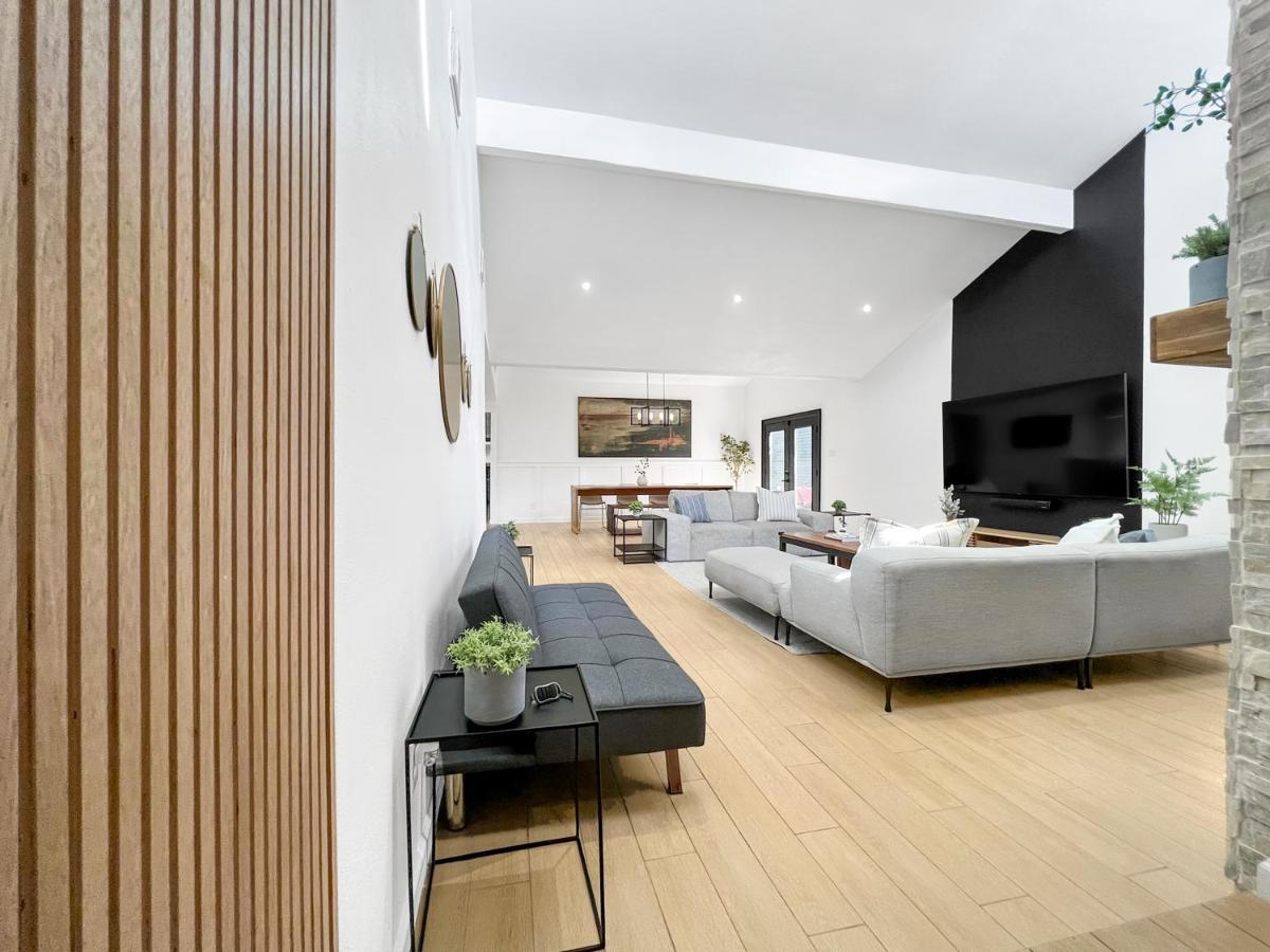 Open Airy Custom Designed Home - 2Kings - Sleeps 14 Houston Eksteriør bilde