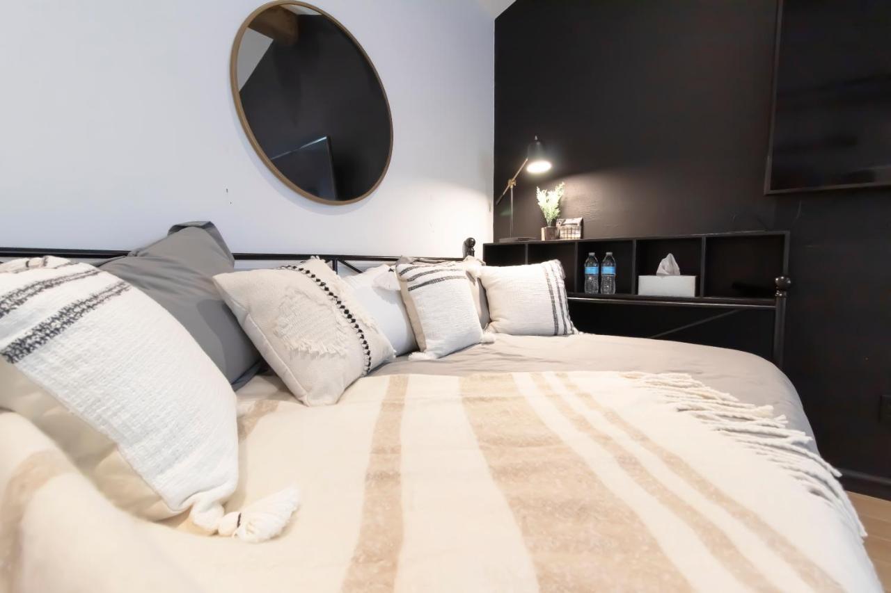 Open Airy Custom Designed Home - 2Kings - Sleeps 14 Houston Eksteriør bilde